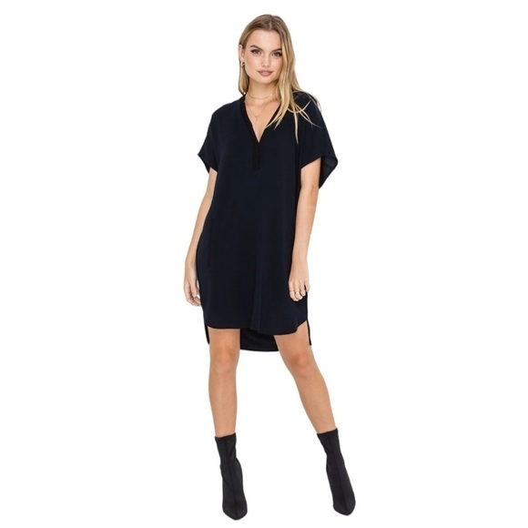 ASTR - V Neck Shift Tunic Black & Navy Shirt Mini Dress Sz M - Picture 1 of 6